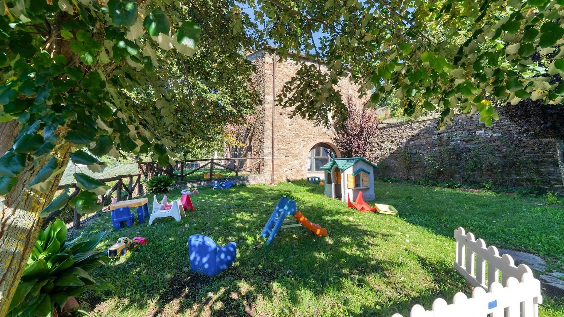 2 Bedroom Nice Home In Dicomano 0*,  Italy